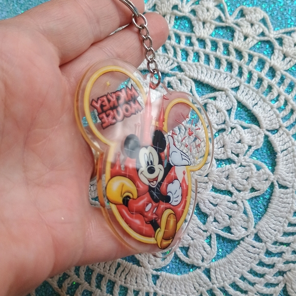 Mickey mouse keychain - Picture 4 of 5